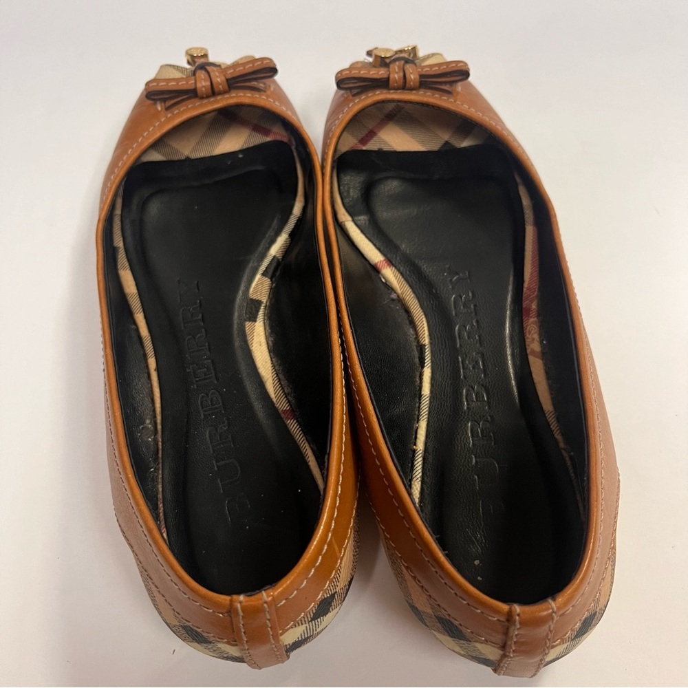 Burberry Bicolor Romsey Peep Toe Ballet Flats Size 38 - Picture 4 of 11